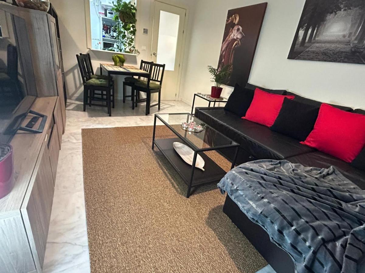 Apartamento Suite Torre Alta Parking Gratis เซบีญา ภายนอก รูปภาพ