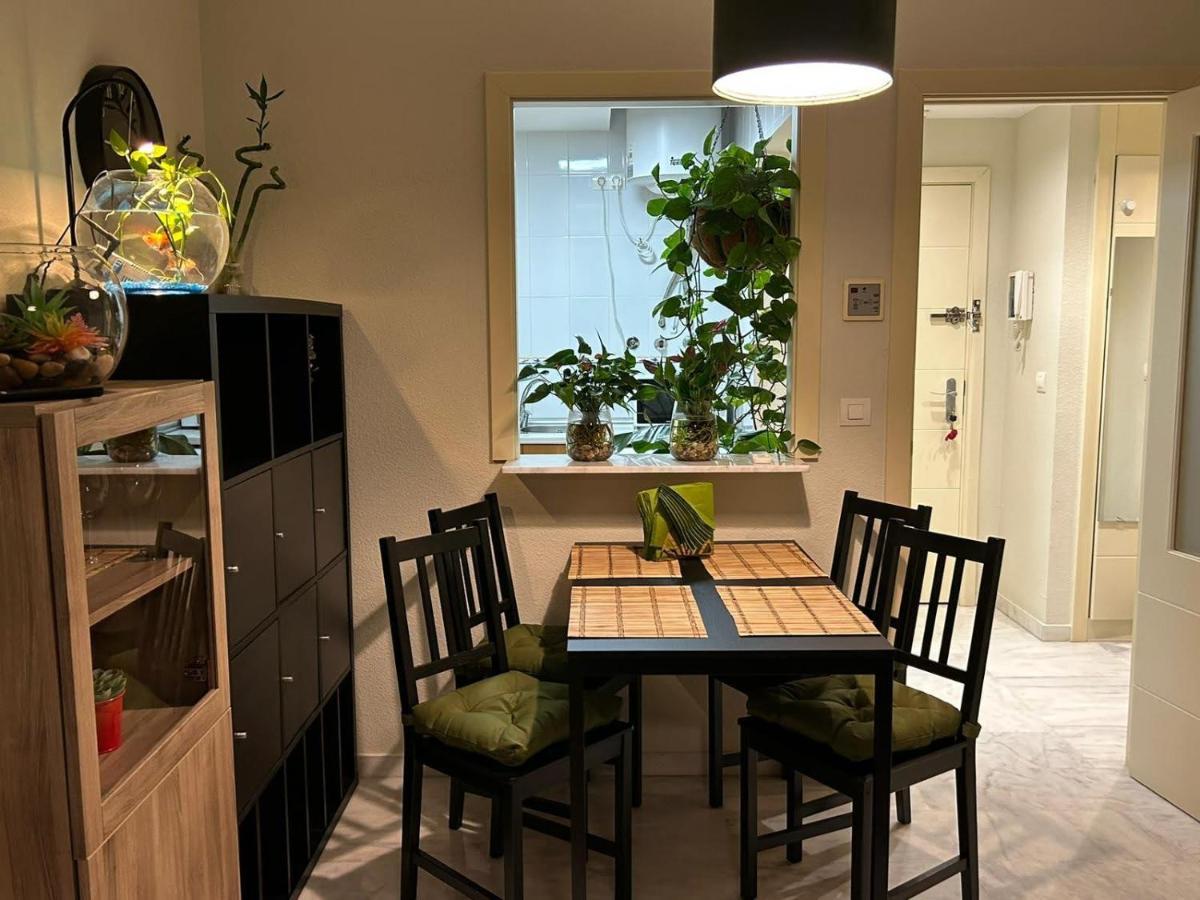 Apartamento Suite Torre Alta Parking Gratis เซบีญา ภายนอก รูปภาพ