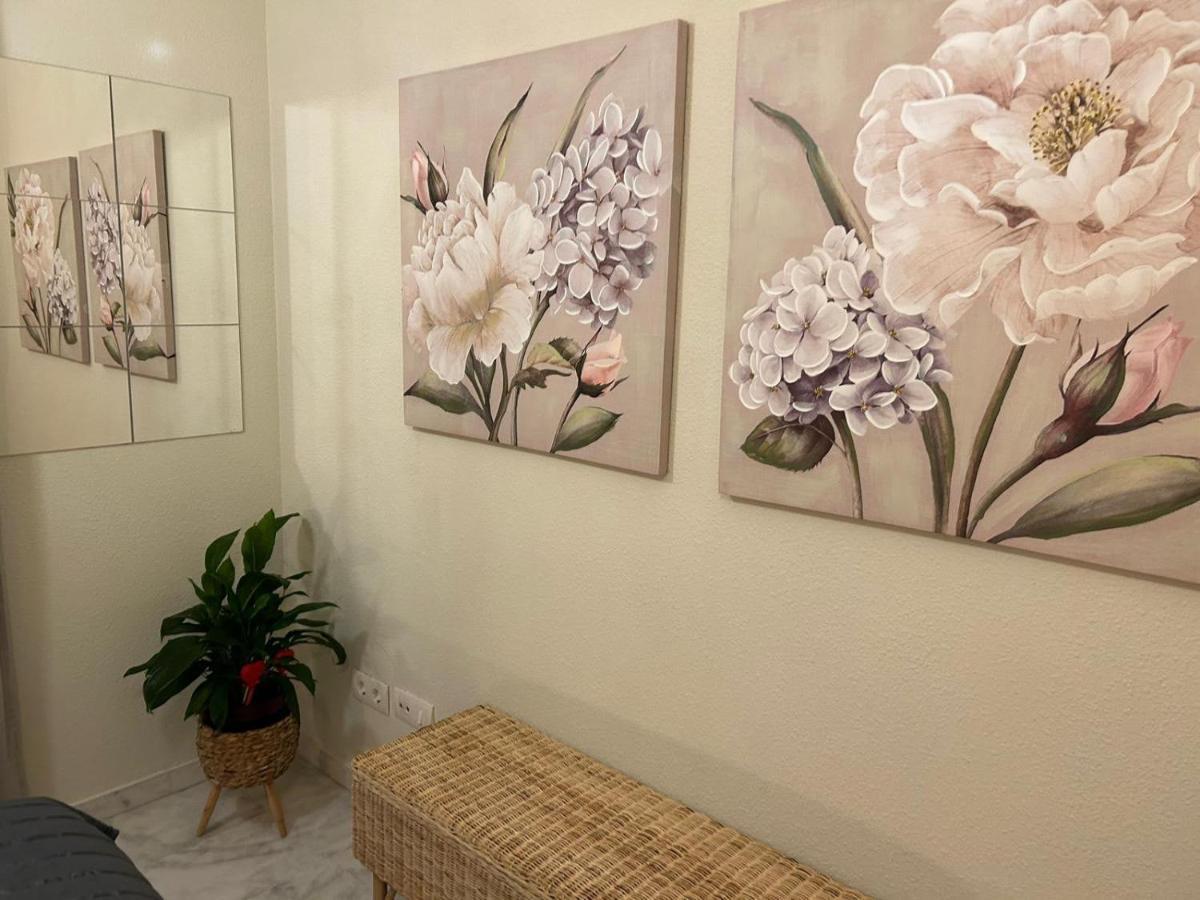 Apartamento Suite Torre Alta Parking Gratis เซบีญา ภายนอก รูปภาพ