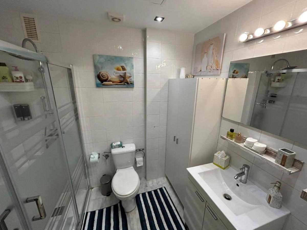 Apartamento Suite Torre Alta Parking Gratis เซบีญา ภายนอก รูปภาพ